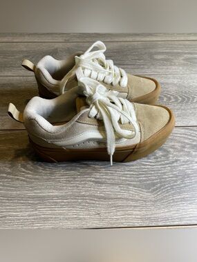 Vans Knu Stack Platform Shoes in the "Skater Turtledove"  Size 7.5